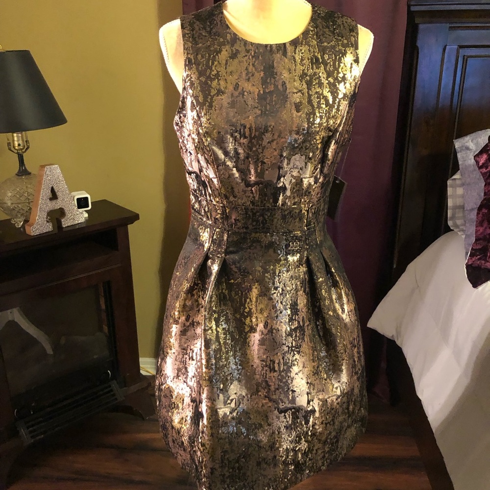 Vince Camuto Metallic Jacquard Sleeveless Dress